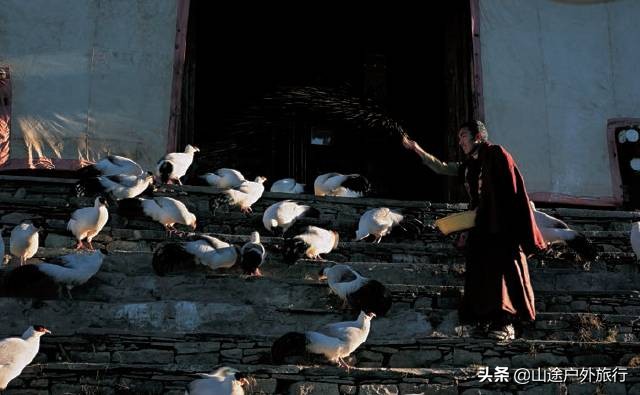 神山十大徒步路线图,川西小环线自驾攻略青绕神山