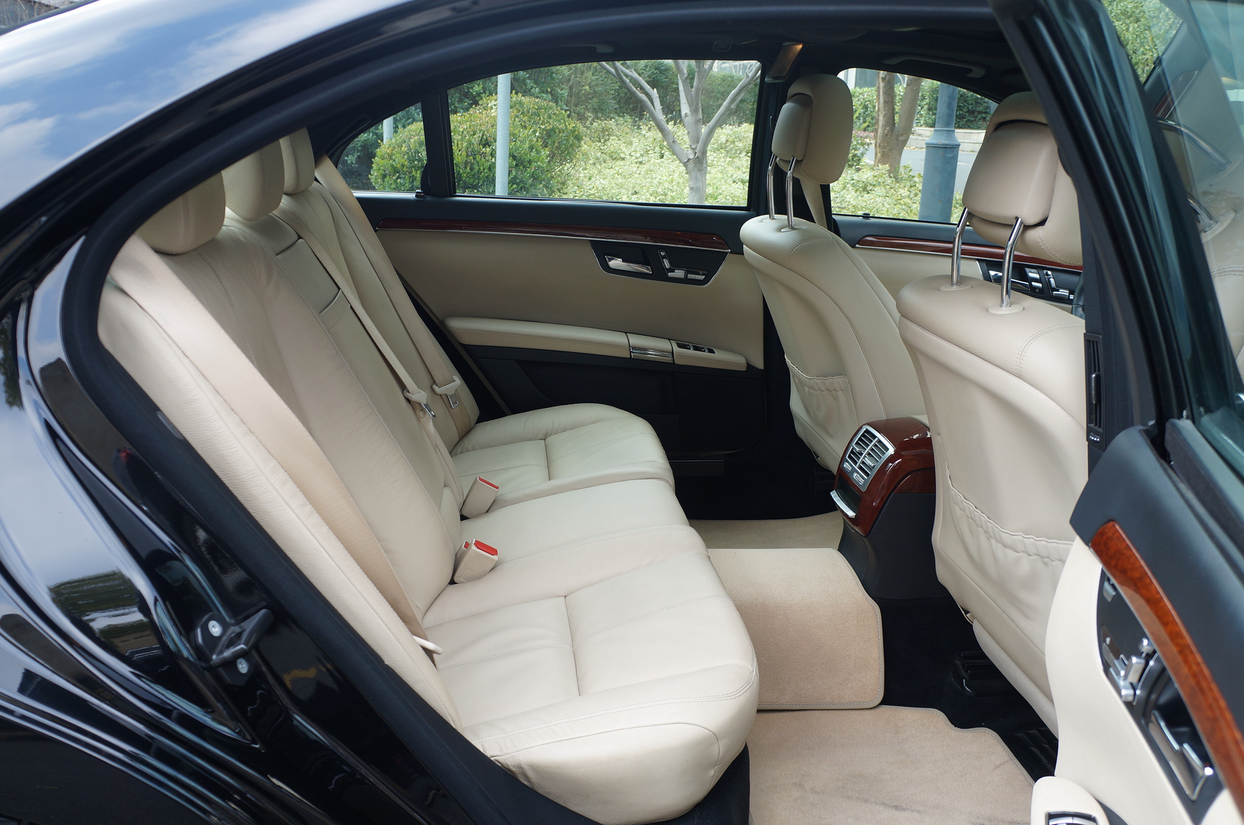 10年奔驰s还能开吗,十年的奔驰s二手车能买吗