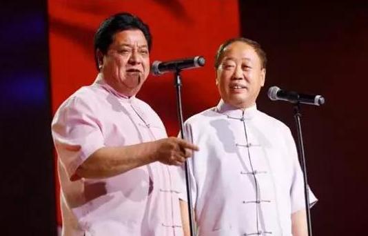 李金斗被敲诈视频,给李金斗洗脚的李金斗