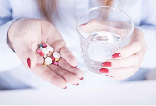 更年期血糖吃药降不下来,更年期血糖血压不正常怎么治疗