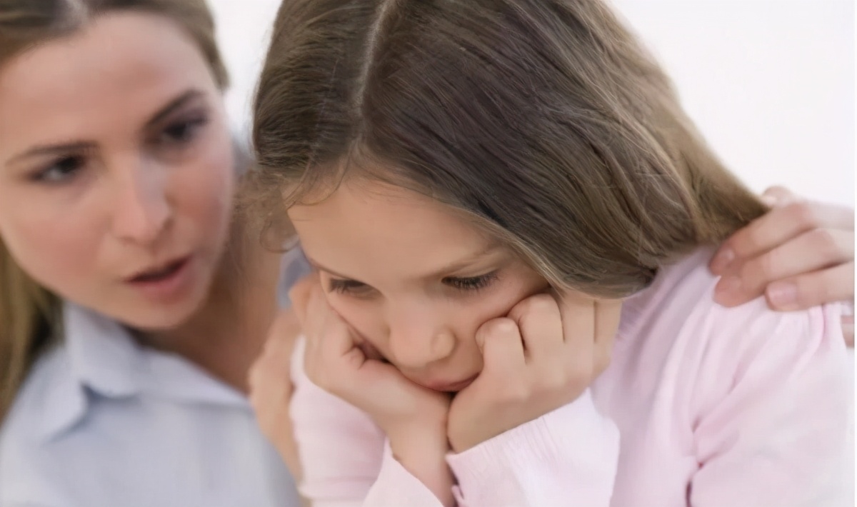 孩子逛商场不买就满地打滚怎么办,孩子在超市撒泼打滚