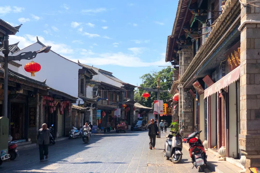 宜兴紫砂茶壶评价,紫砂壶和建水紫陶哪个泡茶好喝