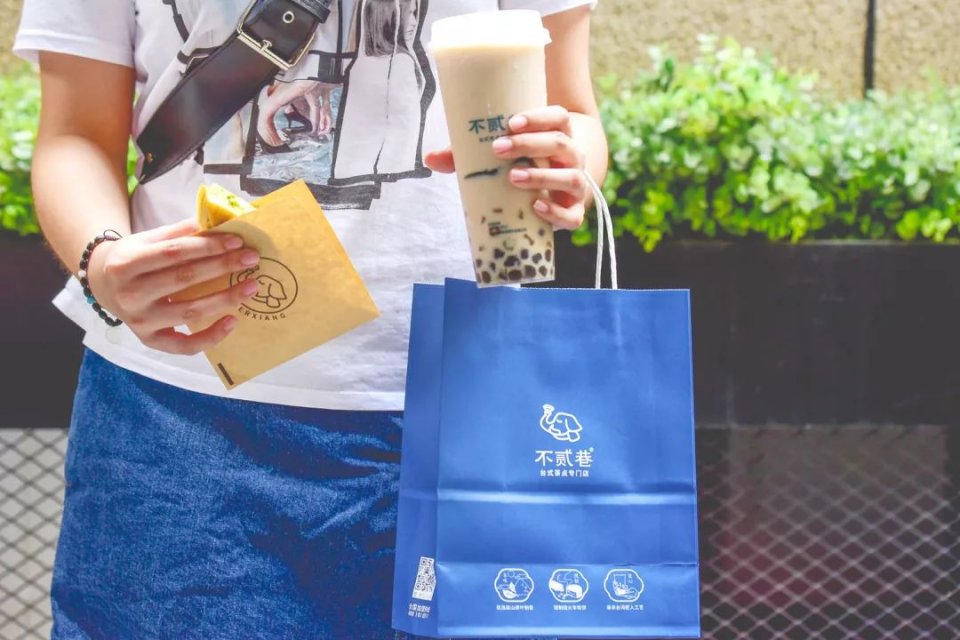 只卖3杯奶茶,只卖100多杯的奶茶