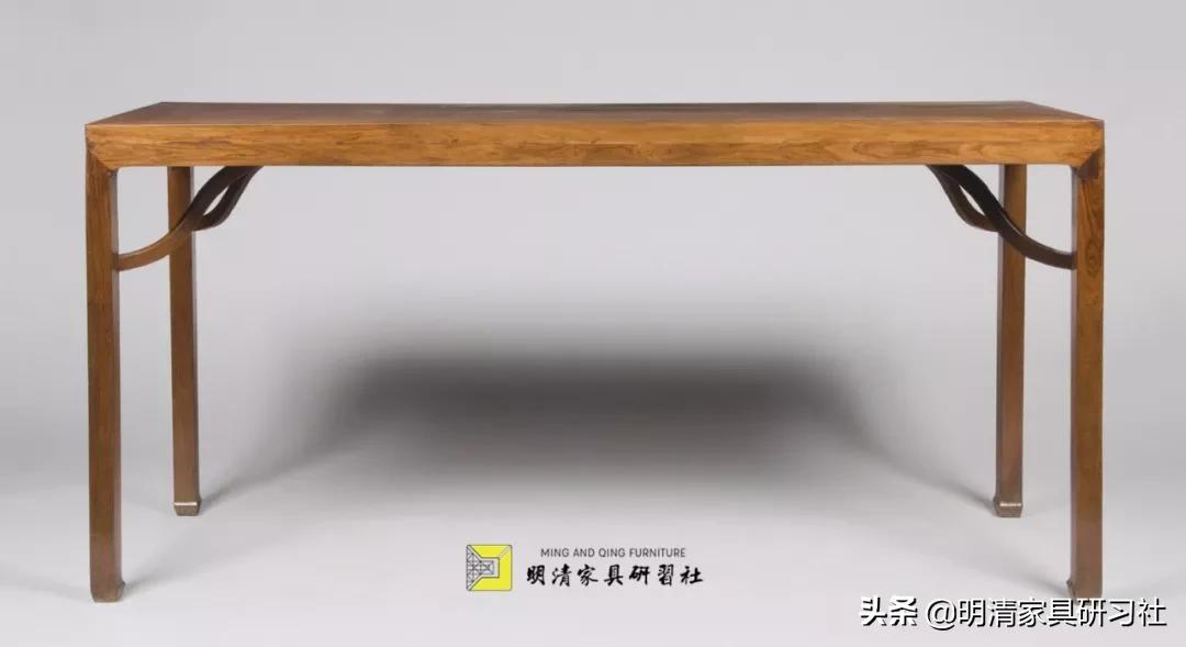 在书房里安安静静的看书,文人在书房做什么