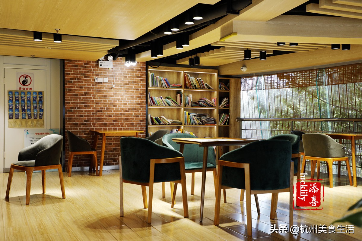 镇江美食三茅宫地锅鸡,镇江美食推荐锅盖面