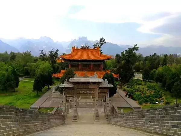 鍗庡北閬撴暀鍦ｅ湴,鍗庡北鏈夐亾閬撴硶鑷劧