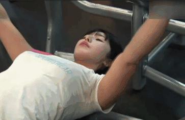 练着练着感觉肌肉没劲,练着练着不练了会怎样