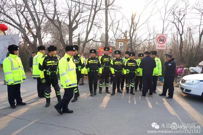水泊梁山上的景点有哪些,水泊梁山旅游景区