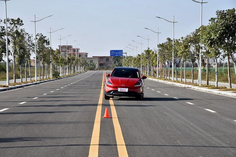 小鹏g3i深度测评拆解,小鹏g3底盘拆解看这辆车品质如何