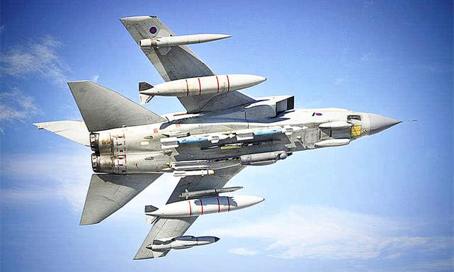 厉害的导弹飞机,厉害飞机