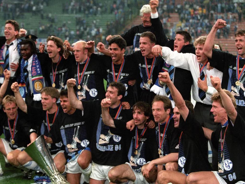 失落沙洲讲的是什么故事,失落沙洲唱哭路人