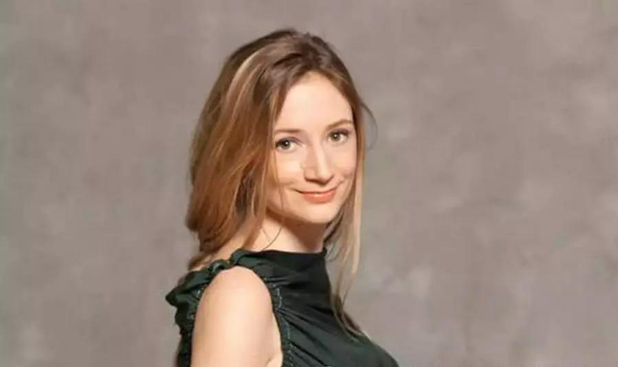 「特别推荐」法国新秀女高音演唱《Fidospecchio》