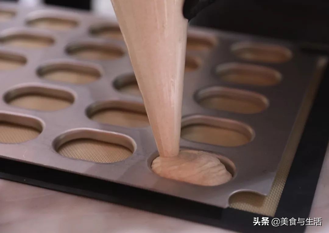 竟然比马卡龙还好吃?日本爆款小点心朗姆葡萄夹心饼干,超全配方