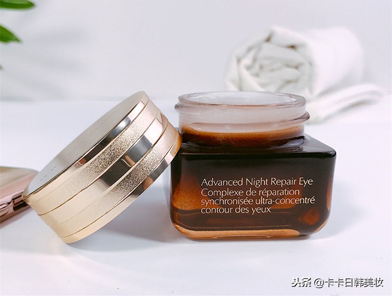 给大家推荐一款非常不错的眼霜,一年四季都在用的这款眼霜