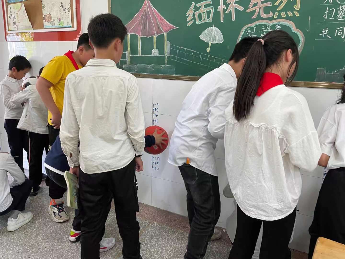 球的反弹高度为什么不一样,破坏球还能反弹吗