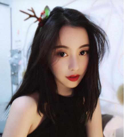 让“李佳琦”尖叫的热门口红：YSL“斩男”实至名归，娇兰最用心