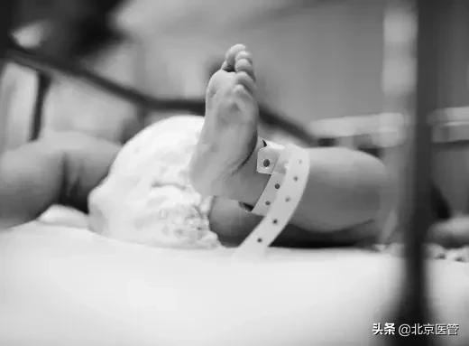 早产儿4斤出院如何喂养,早产儿出院后喂养什么奶粉