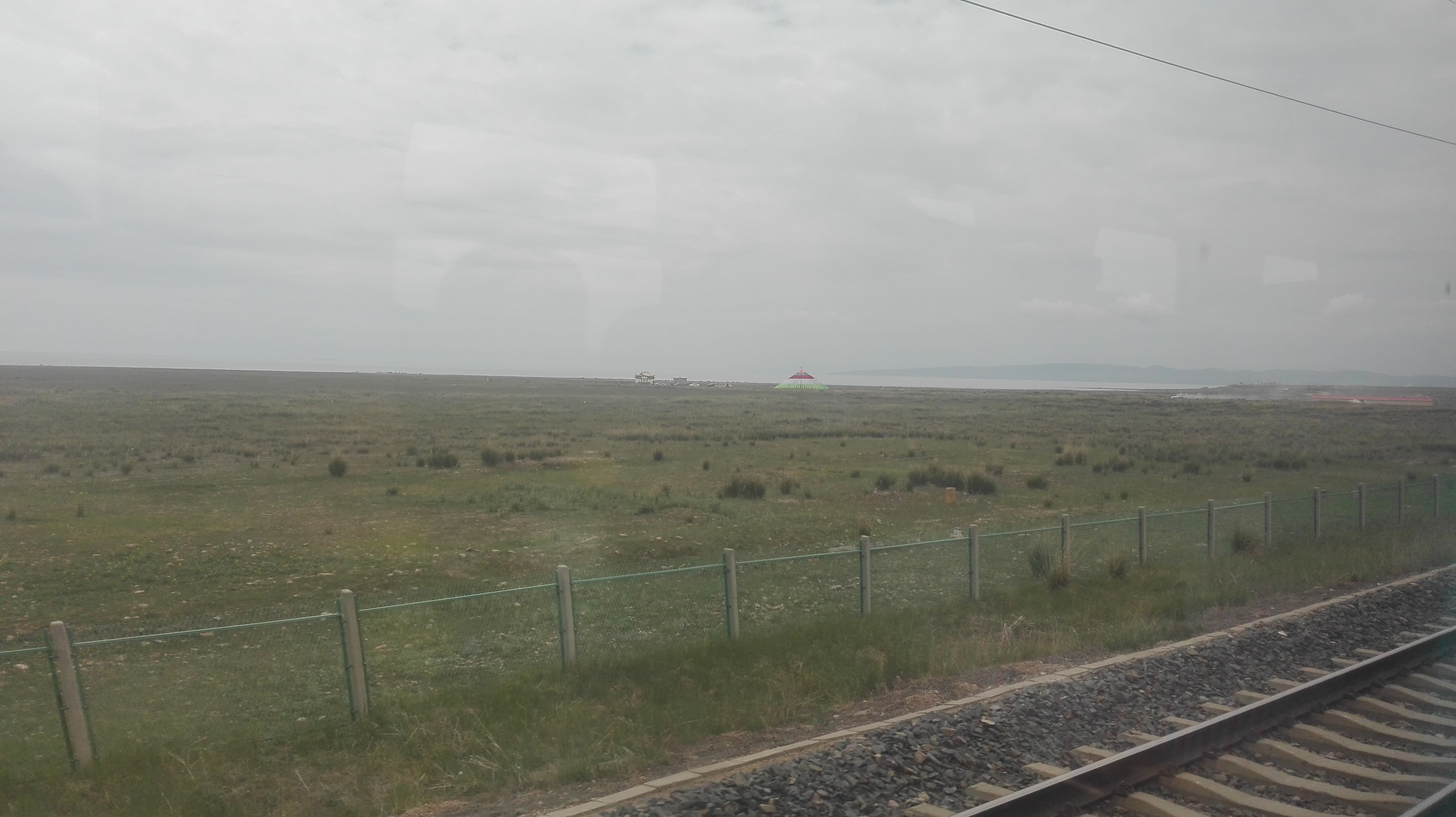 美丽的高原城市德令哈,德令哈一座安静的高原