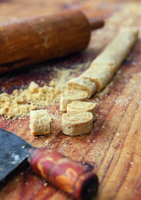 味香质醇、食酥色美的“非遗糖果”为了不落伍也出了抹茶味