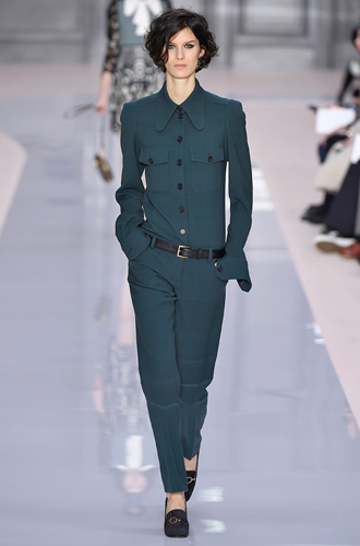 适合职场办公的服装,如何将工作服穿出时尚风