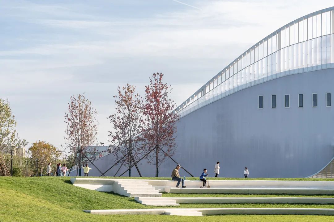 绗涗笢鑷诲搧浜戞箹鍗侀噷,绗涗笢鑷诲搧