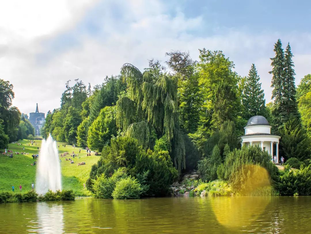 住在童话世界里,住在童话世界里的人