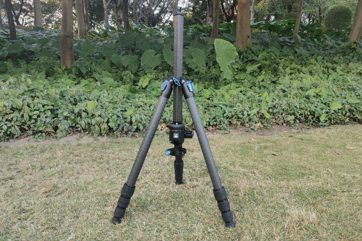 思锐稳定型三脚架套装,思锐迷你三脚架测评