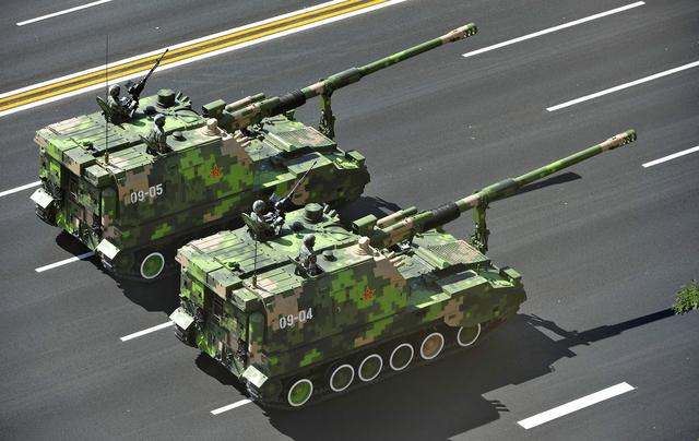 05式自行加榴炮，“战神之锤”治疗火力不足恐惧症，疗效如何？