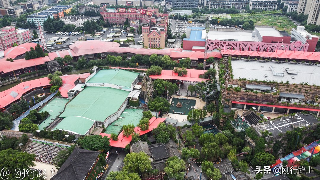 这个夏日尽情的嗨起来,这个夏天尽情玩耍