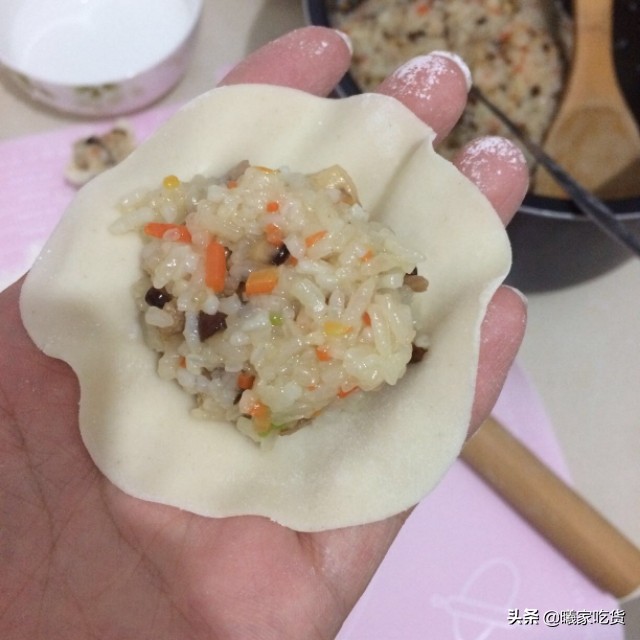 烧麦用的是蒸饺皮还是水饺皮,包水饺剩下的面能做什么