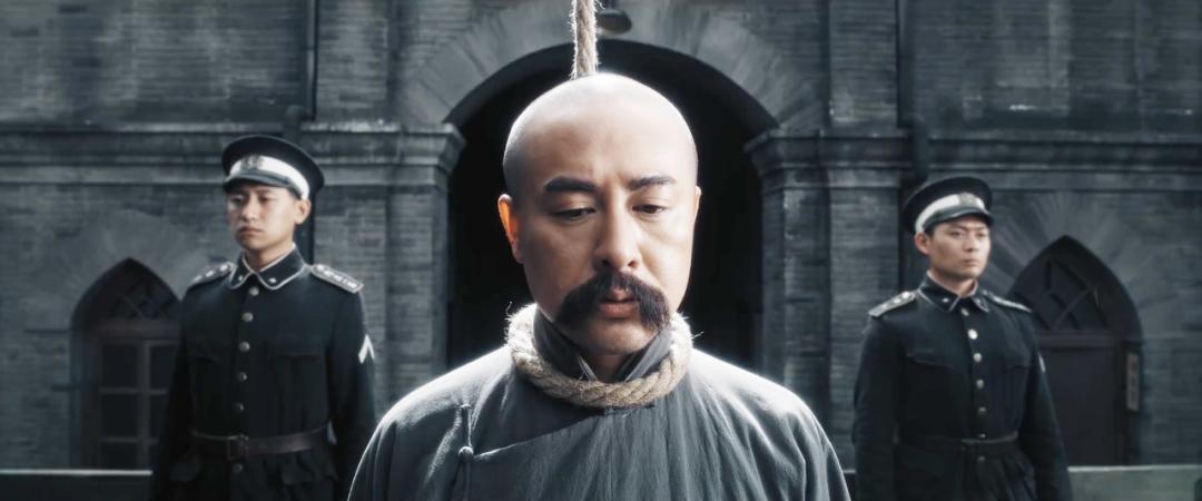 拿下3个第一，主演拍到生理承受极限，这样的电影，就该火向全国