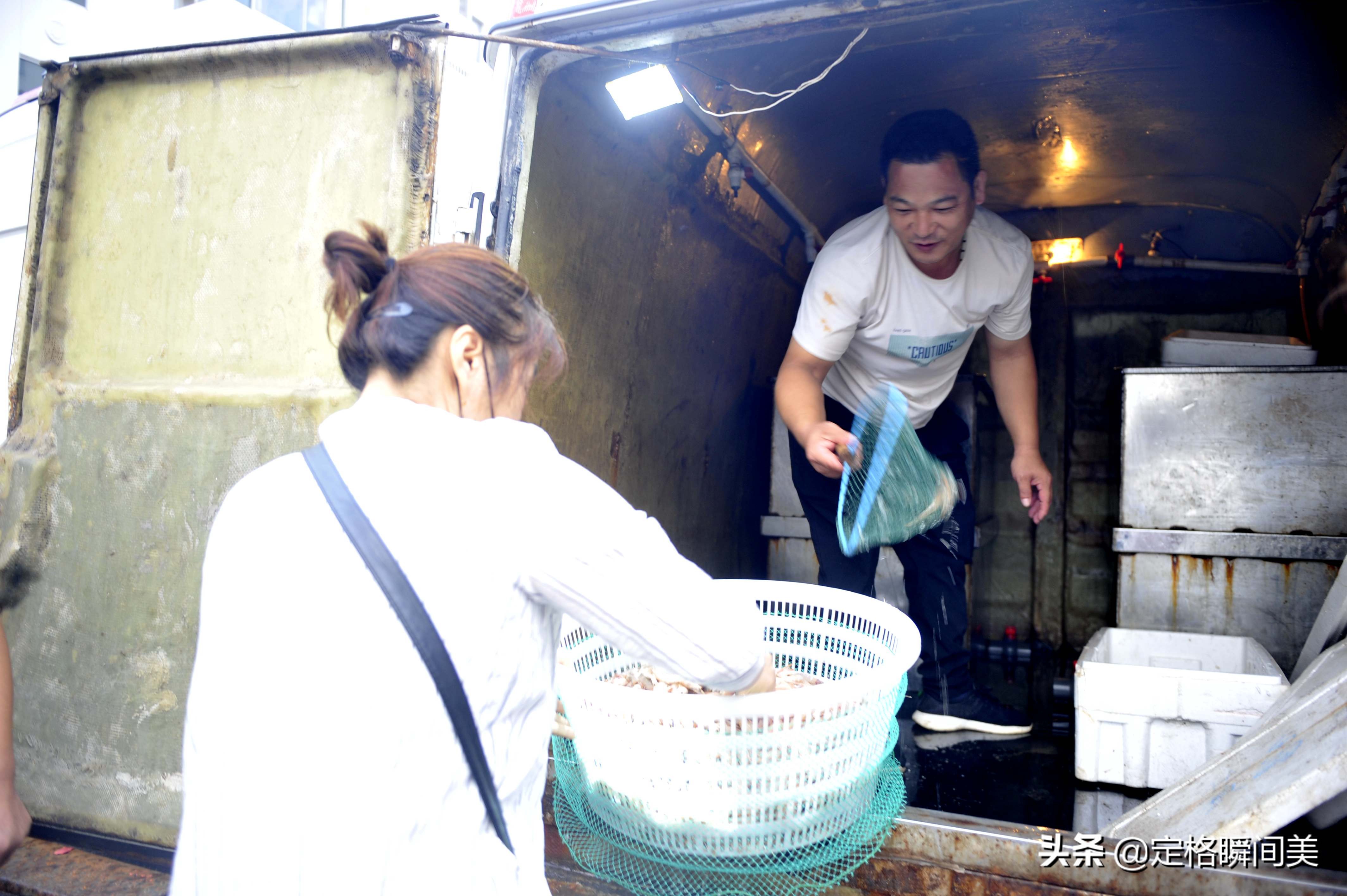 青岛开海新鲜大虾,开海时大虾便宜吗