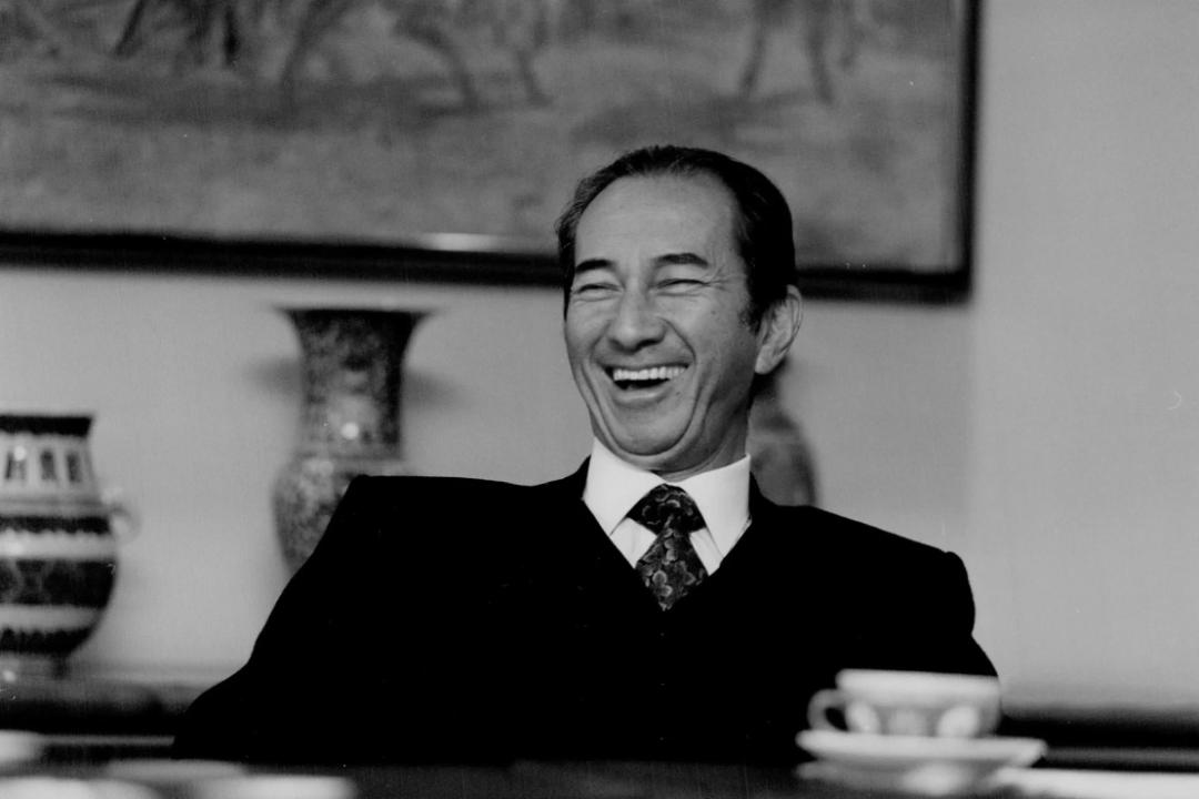 赌王千亿家产谁来继承,赌王何鸿燊传奇商业帝国