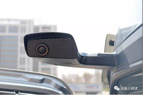 奔驰最豪华车型的驾驶感受如何,最强奔驰重卡