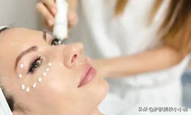 用什么护肤品能让黑眼圈快速消除,消除黑眼圈怎么护肤