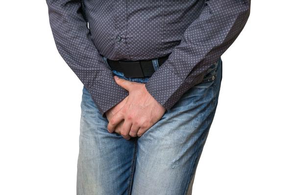 为什么女生上厕所总大排长龙？在里面做什么呢，男生别责怪