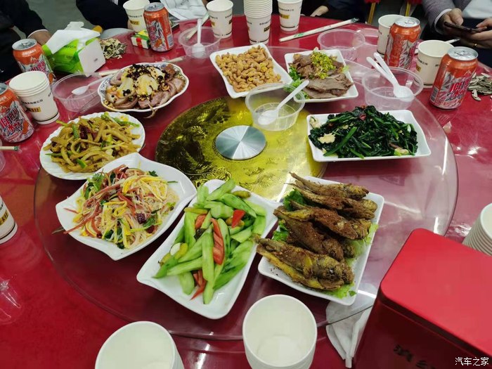 开上大红唐，参加西安车友会会长聚会纪实