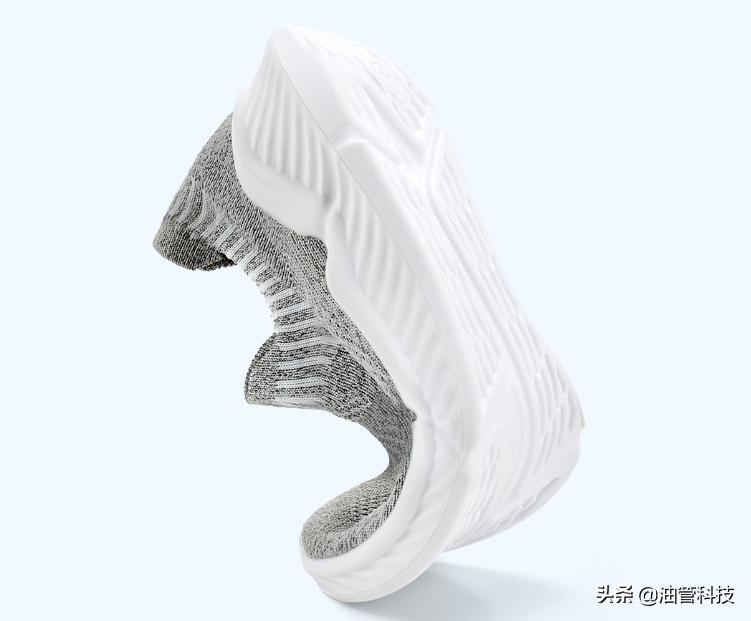 这双“踩屎感”鞋火了，小米众筹率11723%，创始人是前李宁设计师