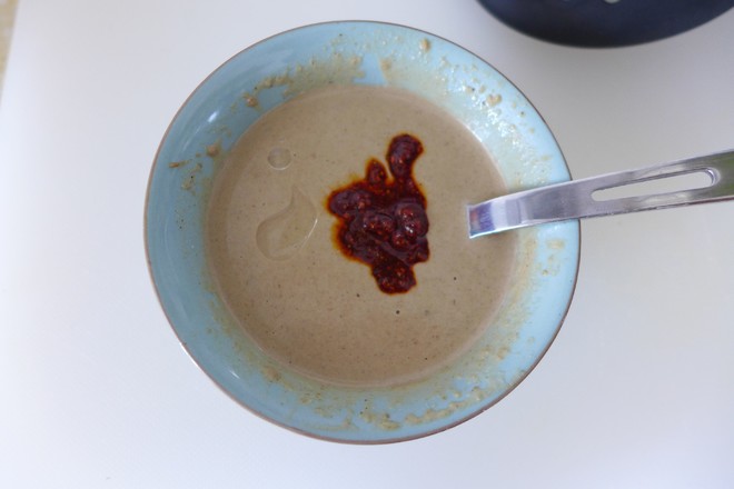 拌凉菜的调料怎么做好吃又香呢,拌凉菜主要少不了的调料