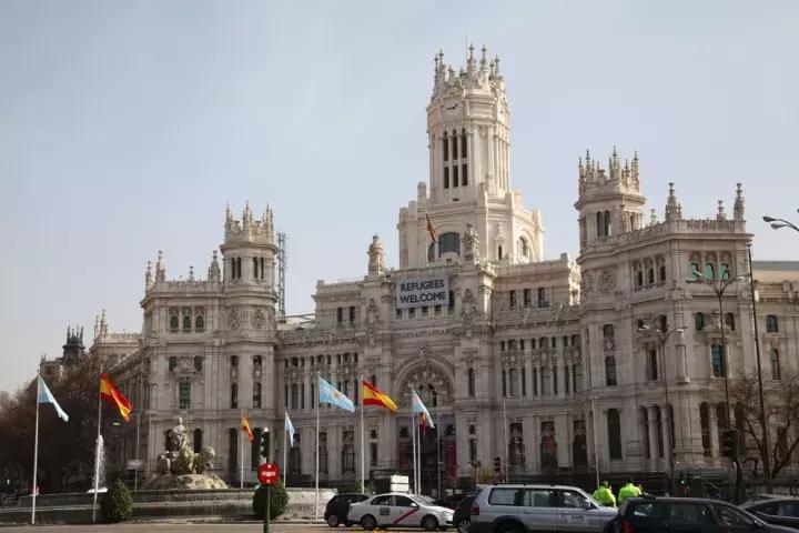 皇马VS马竞:争斗并不在绿茵场,而在这两个广场上