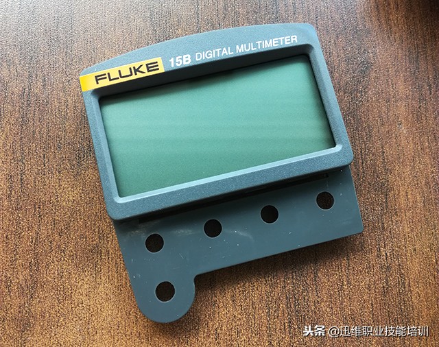 fluke万用表15b+和18b+的区别,fluke万用表和国产的对比