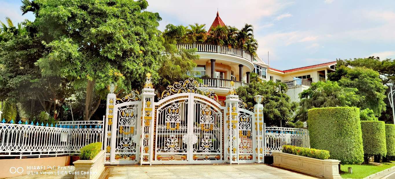 三亚地标性建筑美丽之冠大松树,三亚美丽之冠