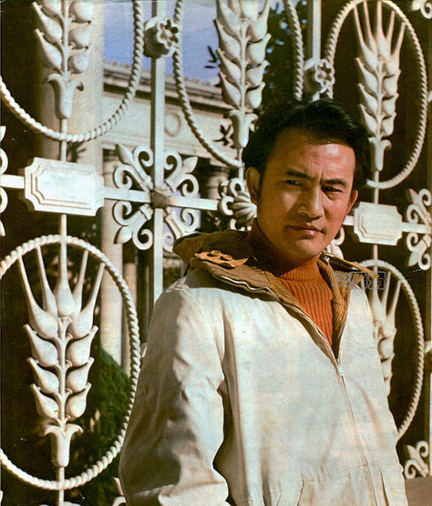 罕见老照片80年代男星,80岁老戏骨全部照片