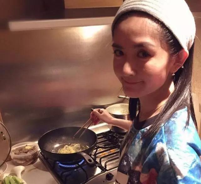 厨房墙面不贴瓷砖,厨房墙面不贴砖用什么板