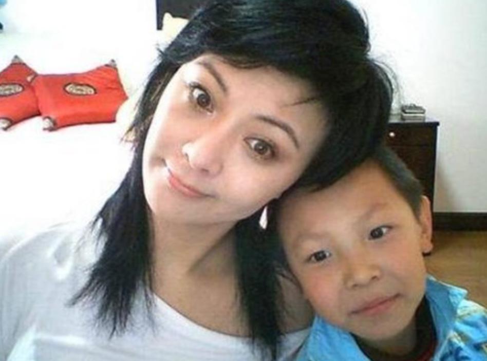 閭ｈ嫳鐖变簡10骞寸殑楂樺嘲濡備粖鎬庢牱,璁╅偅鑻辩敇鎷滀笅椋庣殑濂充汉