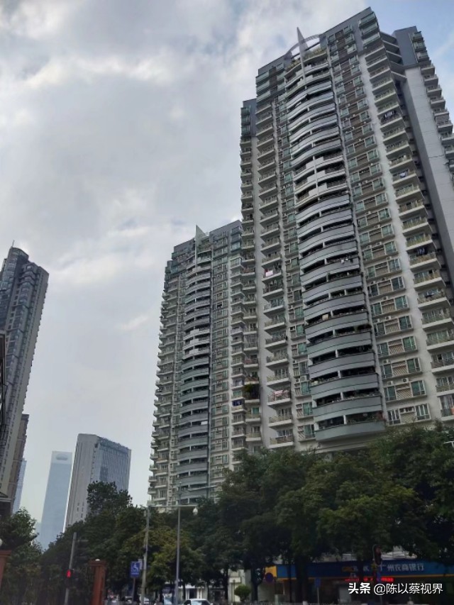 石牌村：名副其实的广州土豪村