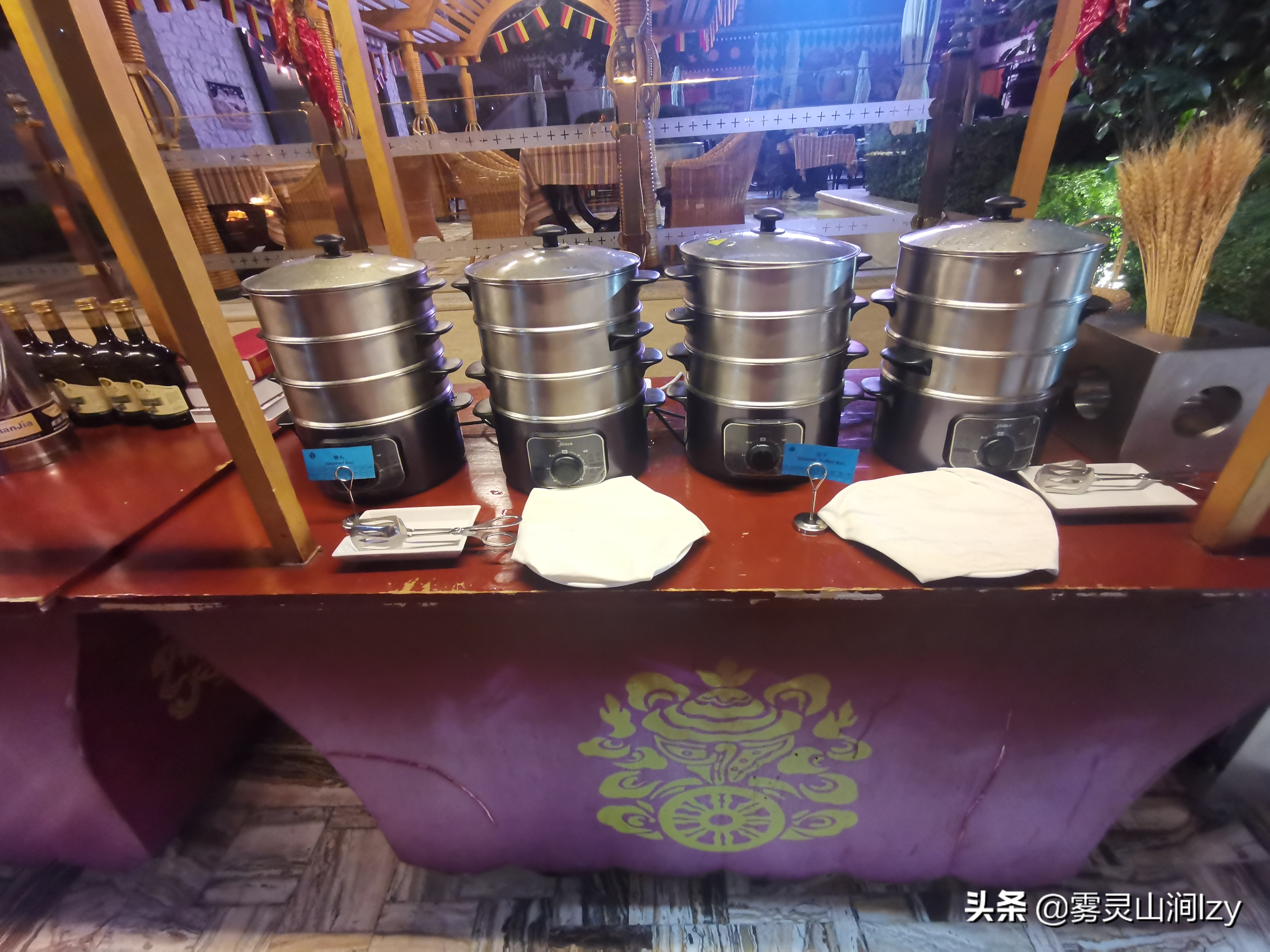 蓝天白云下的雪域高原布达拉宫,蓝天之下日光之城简介