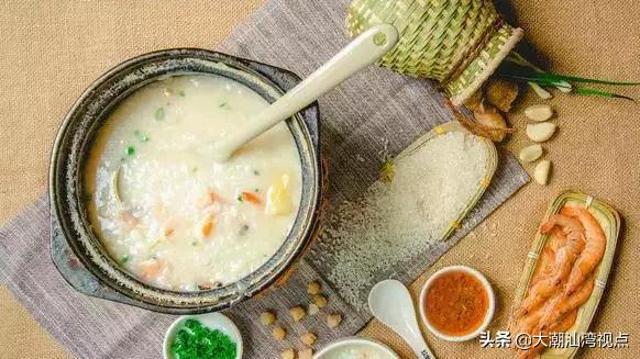 这才是潮汕砂锅粥正宗做法,一碗砂锅粥暖心又暖胃