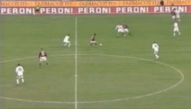 鲁伊科斯塔球袜,鲁伊科斯塔的踢球风格