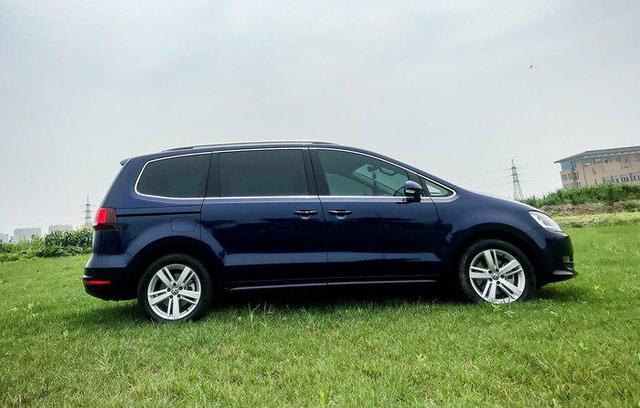 总算花28万提了辆大众夏朗，8个月后，车主：这驾驶感受难以言表